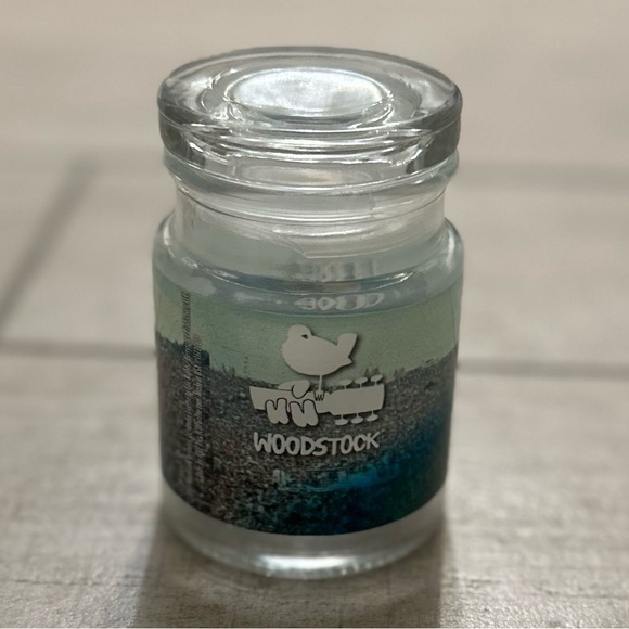 NWOT glass stash jar / Rainbow Crowd 6 oz. Jar - Picture 4 of 13